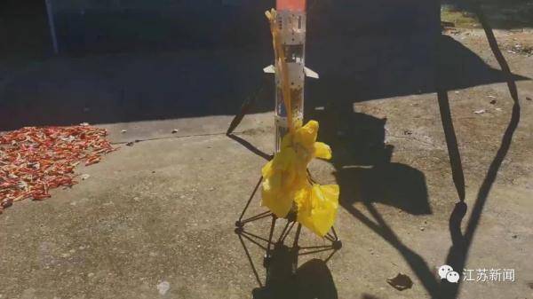 大神！00后大學生成功發射自制火箭 網友驚了 (圖4)